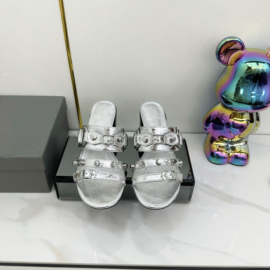 Balenciaga Punk Rivet Leather Open Toe Casual Slide Sandals