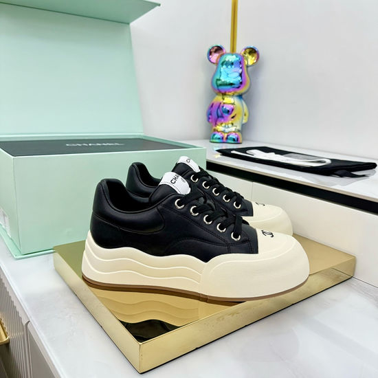 Chanel Two-tone Cow Leather Casual Fashion Sneakers