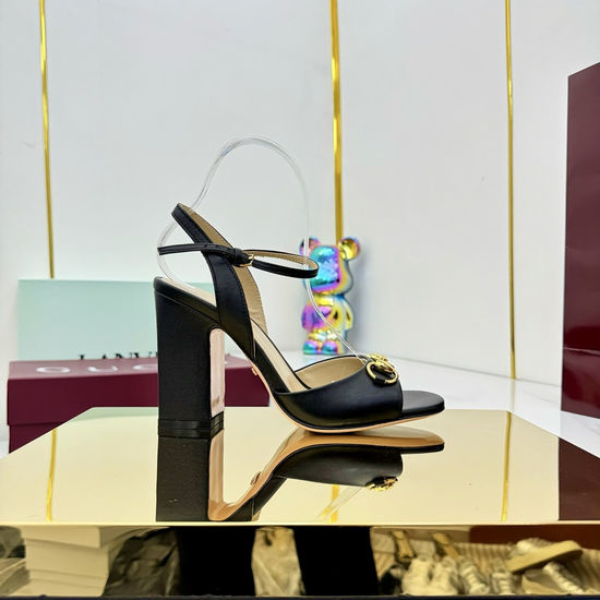 Gucci High Block Heel Peep Toe Sandals With Buckle