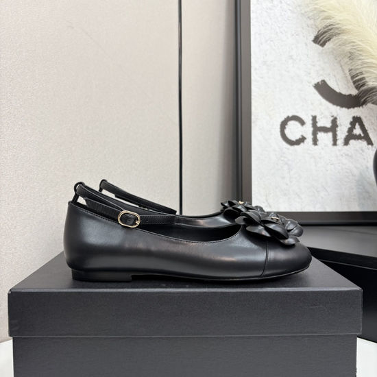 Chanel Cowhide Upper Slide Sandals Soft Lining Genuine Leather Sole