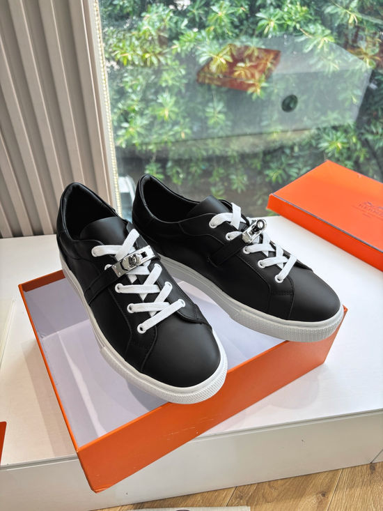 Hermes Casual Versatile Sneakers Soft Leather Lightweight Non-slip Sole