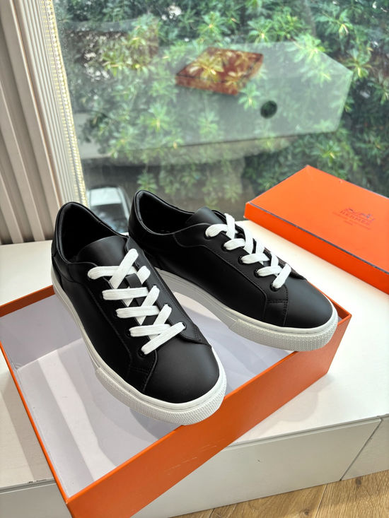 Hermes Casual Versatile Sneakers Soft Leather Lightweight Non-slip Sole