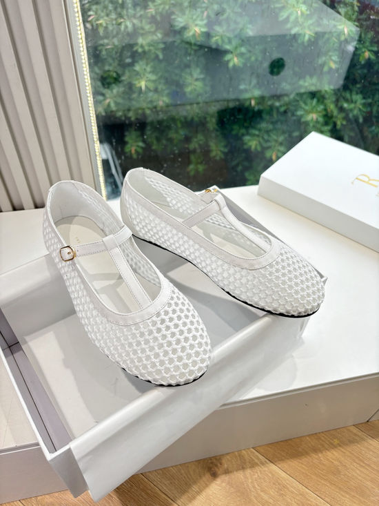 Roger Viver Cowhide Upper Mesh Flat Comfortable Walking Shoes