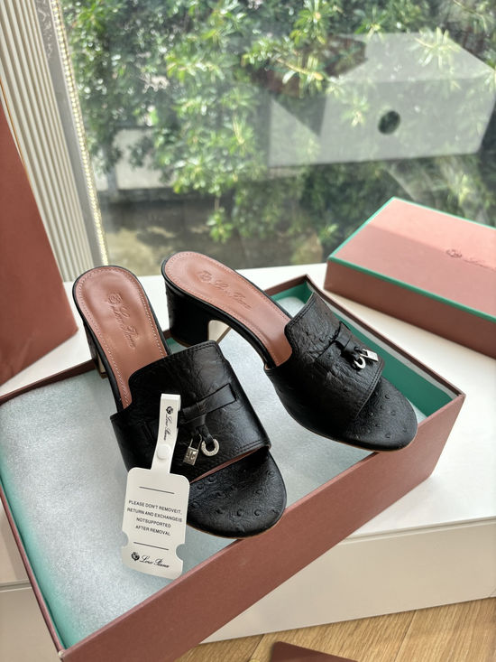 Loro Piana Ostrich Pattern Leather Low Heel Slides Lined Shoes