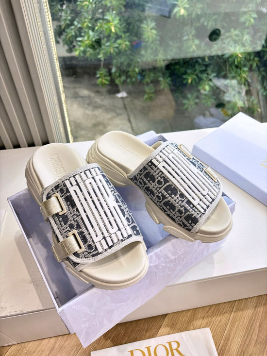 Christian Dior Sophisticated Stitched Slide Sandals for Versatile Wear