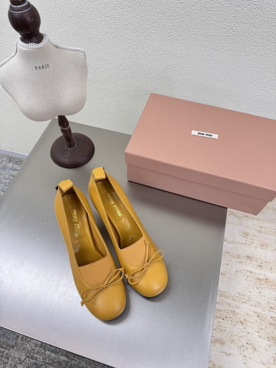 Miu Miu Ginger Bow Block Heel Shoes Sheepskin Lining
