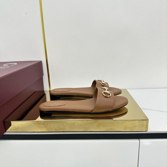 Gucci Classic Horsebit Accent Sandals with Premium Soft Lining