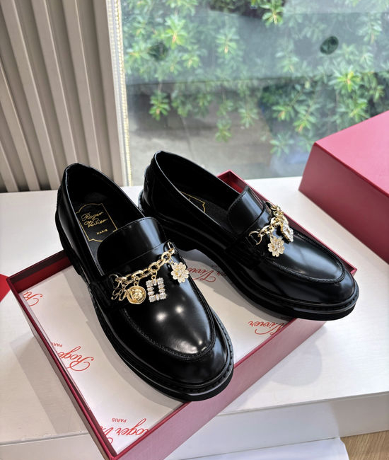 Roger Viver RV Rhinestone Chain Loafers Comfortable Versatile Leather Shoes