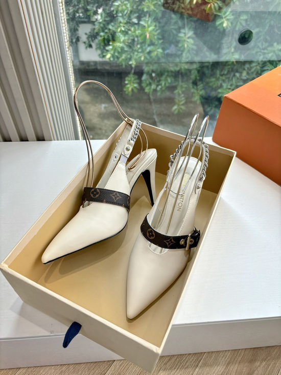 Louis Vuitton Stylish Bow Flat Slippers with Premium Leather Outsole