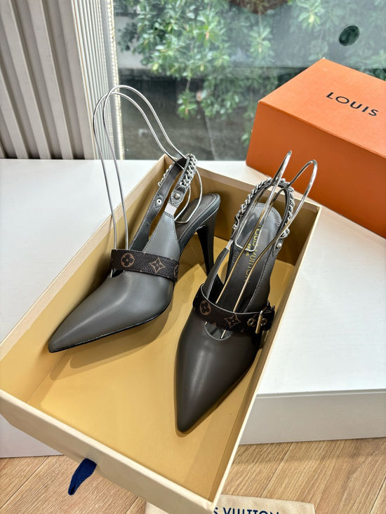 Louis Vuitton Stylish Bow Flat Slippers with Premium Leather Outsole