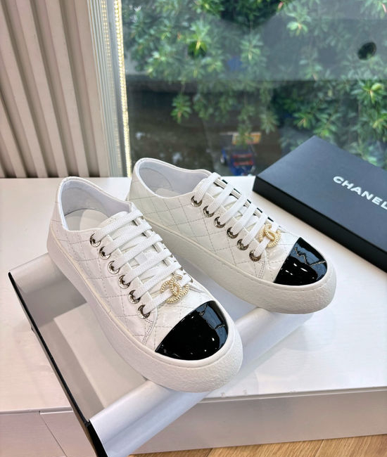 Chanel Lightweight Casual Sneakers Anti-slip Soft Walking Shoes
