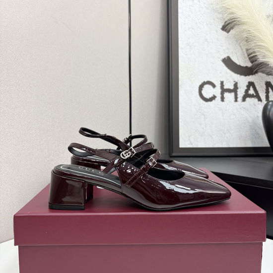 Gucci Elegant Chunky Heel Buckle Leather Sole Sandals