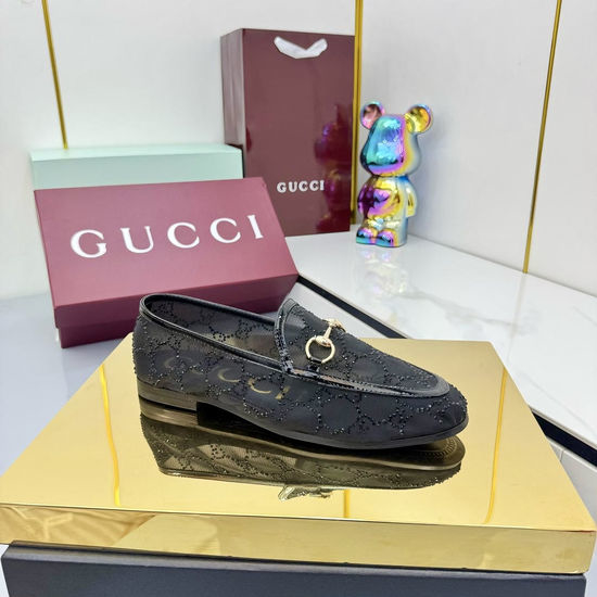 Gucci Rhinestone Decor Patent Leather Classic Loafers