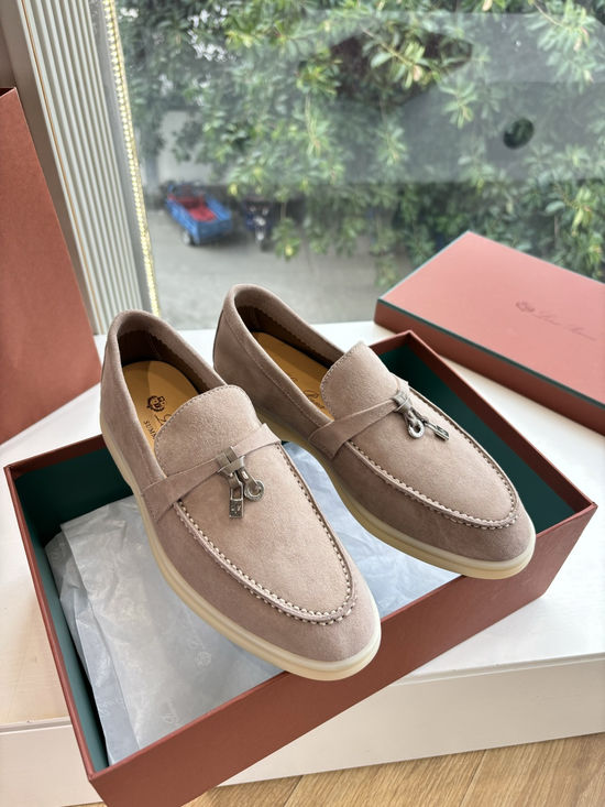 Loro Piana Smooth Leather Elegant Loafers Premium Handcrafted Durable Sole