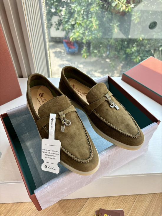 Loro Piana Smooth Leather Elegant Loafers Premium Handcrafted Durable Sole