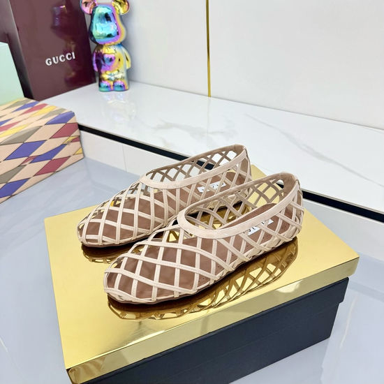 Alaia Handwoven Cutout Leather Ballet Flats for Casual Wear