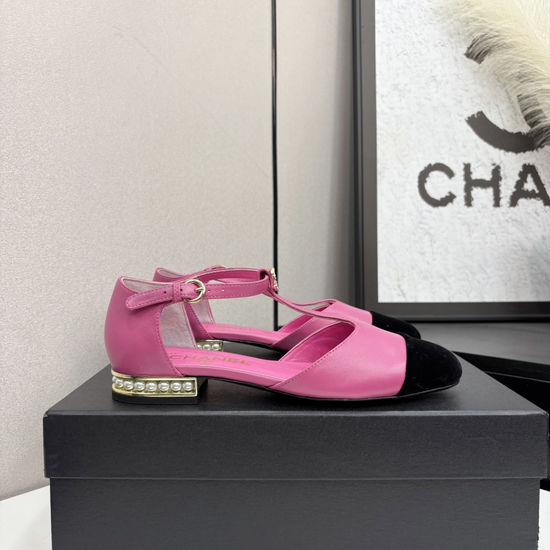 Roger Viver Diamond Buckle Sheepskin Leather Sole Sandals