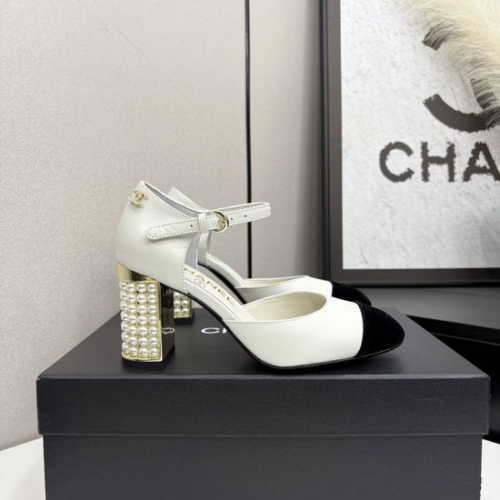 Roger Viver Diamond Buckle Sheepskin Leather Sole Sandals