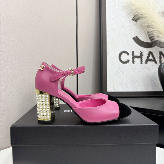 Roger Viver Diamond Buckle Sheepskin Leather Sole Sandals