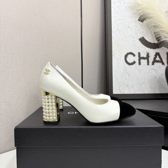Roger Viver Diamond Buckle Sheepskin Leather Sole Sandals