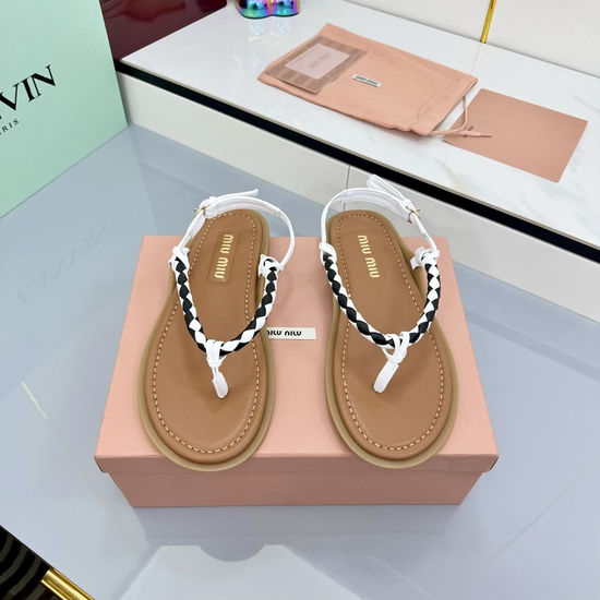 Miu Miu Soft Leather Slip On Casual Comfort Summer Slides