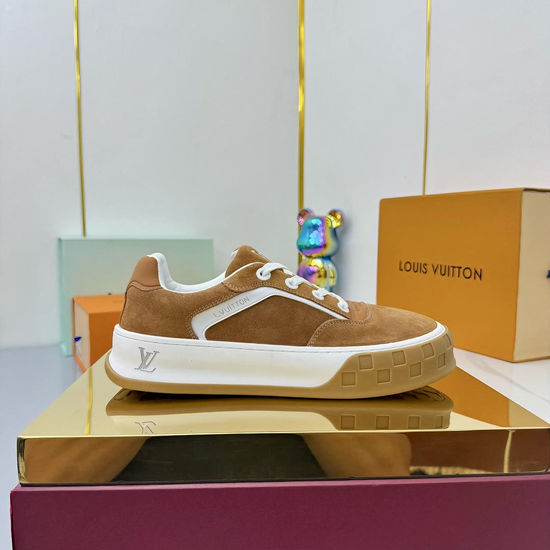 Louis Vuitton LV Premium Leather Low Top Comfortable Casual Sneakers