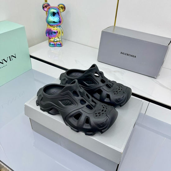 Balenciaga Comfortable Lightweight Casual Slip On Slides