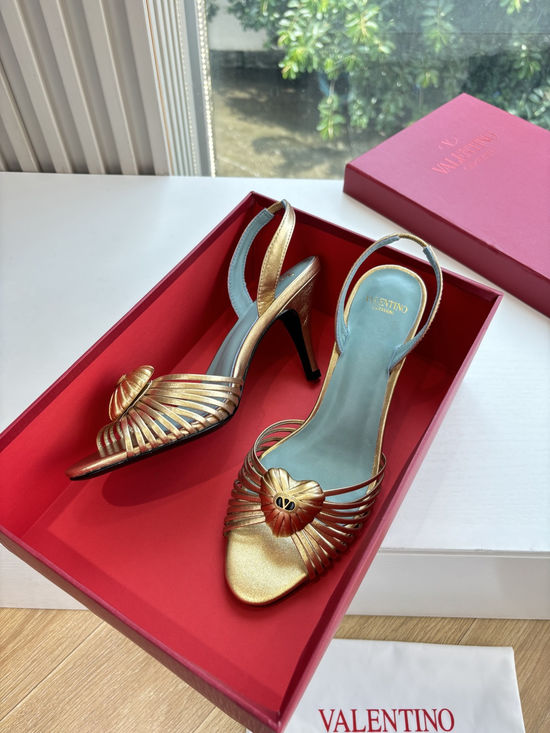Valentino Comfortable Flat Sandals with Durable Sole and Classic Design