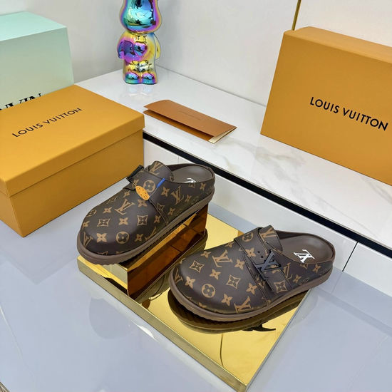 Louis Vuitton Closed Toe Slides Comfortable Soft Sole Design