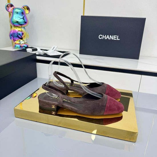 Chanel Classic Two Tone Slingback Sandals With Leather Lining
