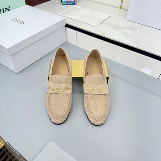 Christian Dior CD Vintage Style Leather Loafers with Letter Detailing All-match Shoes