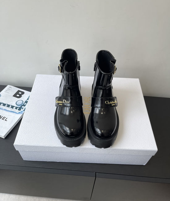 Christian Dior CD Premium Leather Classic Brogue Style Comfort Ankle Boots