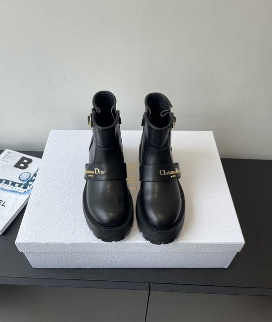 Christian Dior CD Premium Leather Classic Brogue Style Comfort Ankle Boots