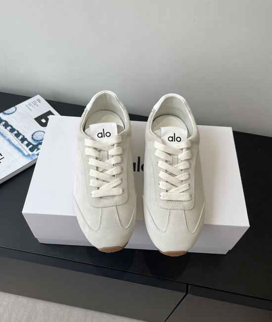 Adidas Classic Versatile Casual Sneakers Comfortable Non Slip Rubber Sole