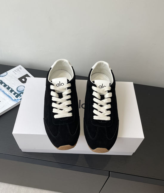 Adidas Classic Versatile Casual Sneakers Comfortable Non Slip Rubber Sole