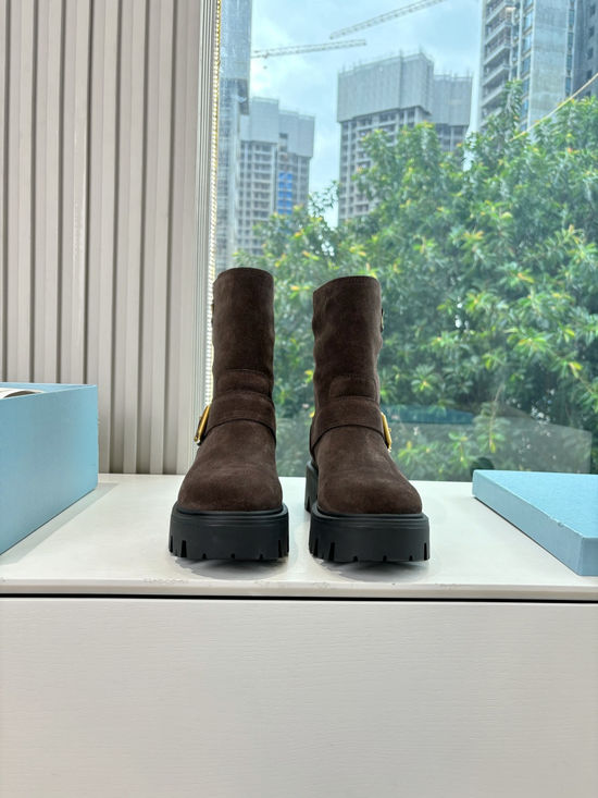 Prada Classic Suede Knight Boots Elongate Leg Shape Comfortable Footwear