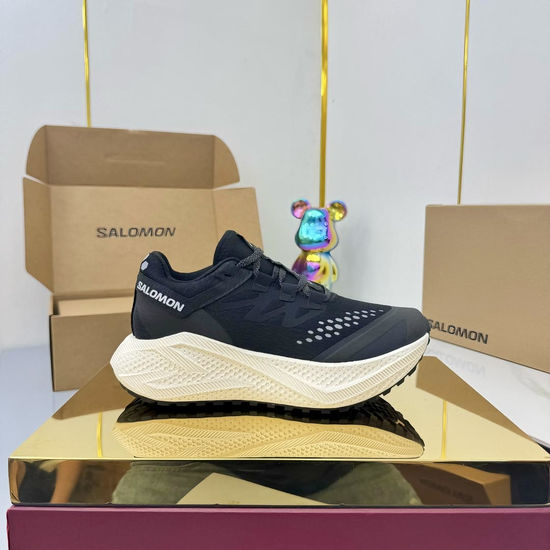 Moncler Breathable Mesh Running Shoes Supportive Insole Shock Absorbing Outsole