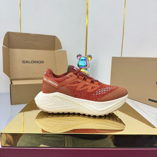 Alo Breathable Mesh Running Shoes Supportive Insole Shock Absorbing Outsole