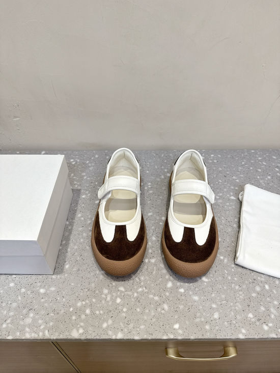 Hermes Vintage Magic Tape Closure Comfortable Soft Mary Janes