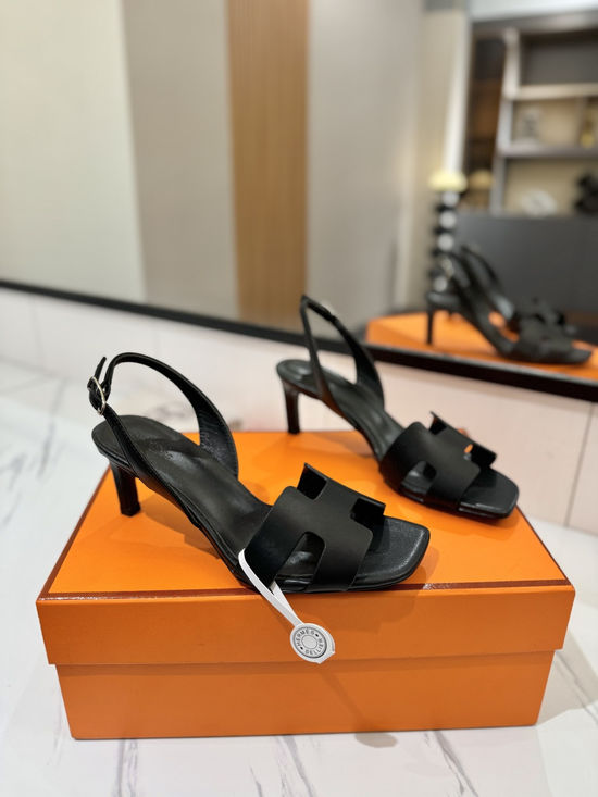 Hermes Classic Smooth Leather Mid Heel Daily Shoes