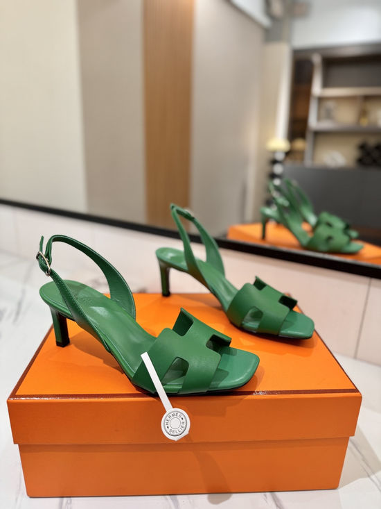 Hermes Classic Smooth Leather Mid Heel Daily Shoes