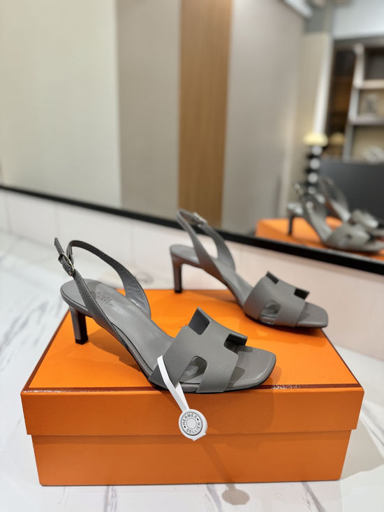Hermes Classic Smooth Leather Mid Heel Daily Shoes