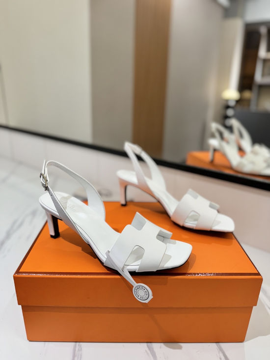 Hermes Classic Smooth Leather Mid Heel Daily Shoes