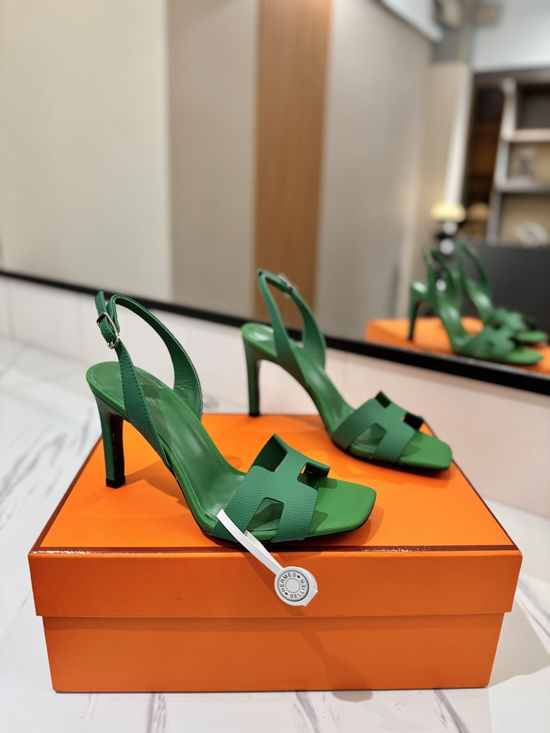 Hermes Classic 9cm Epsom Leather Comfortable Pumps