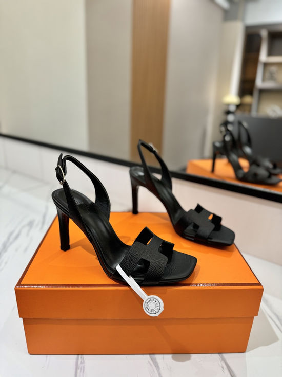 Hermes Classic 9cm Epsom Leather Comfortable Pumps