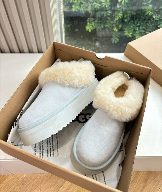 UGG Fleece Lined Suede Ankle Boots With Thick Rubber Sole