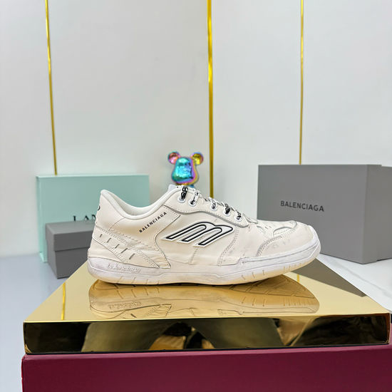 Balenciaga Distressed Casual Sneakers Breathable Upper Material