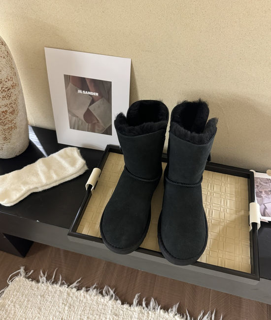 UGG Classic Mid-Calf Wooden Buckle Black Boots