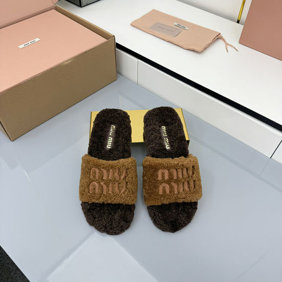 Miu Miu Soft Fuzzy Flat Slippers Warm Cozy for Home and Outdoor