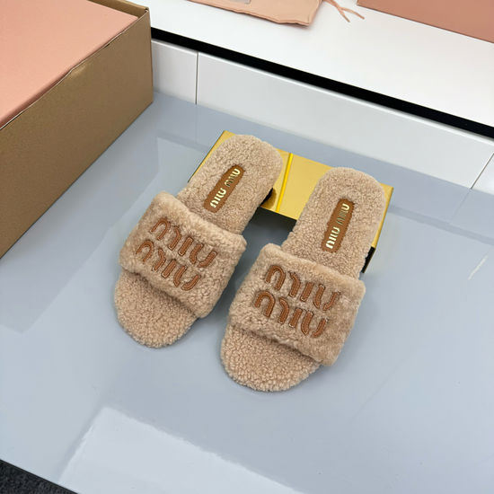 Miu Miu Soft Fuzzy Flat Slippers Warm Cozy for Home and Outdoor